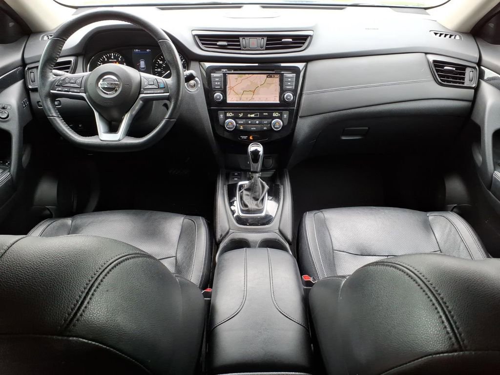 Used 2020 Nissan Rogue SL w/ Premium Package AWD/4WD image 24