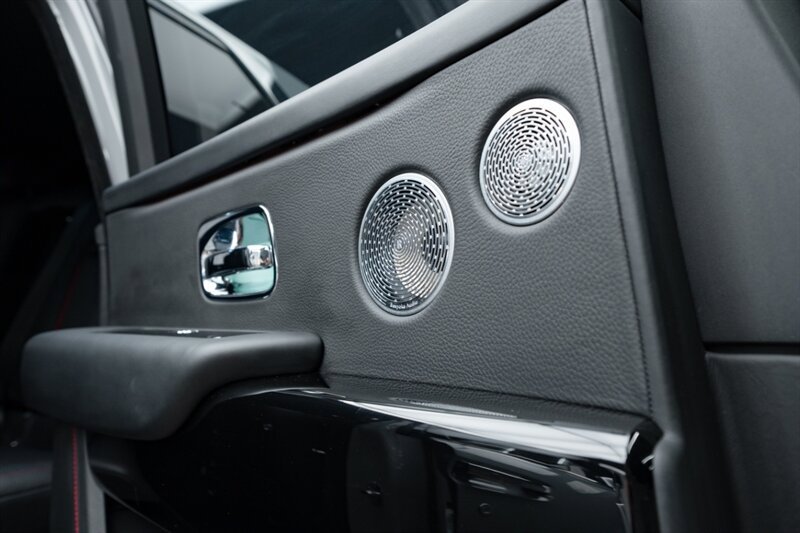 Used 2020 Rolls-Royce Cullinan AWD/4WD image 11