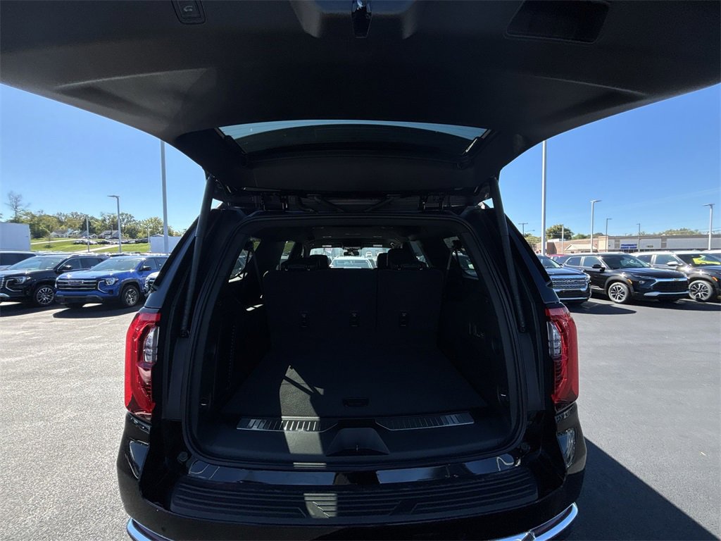 New 2026 GMC Yukon XL Denali image 29