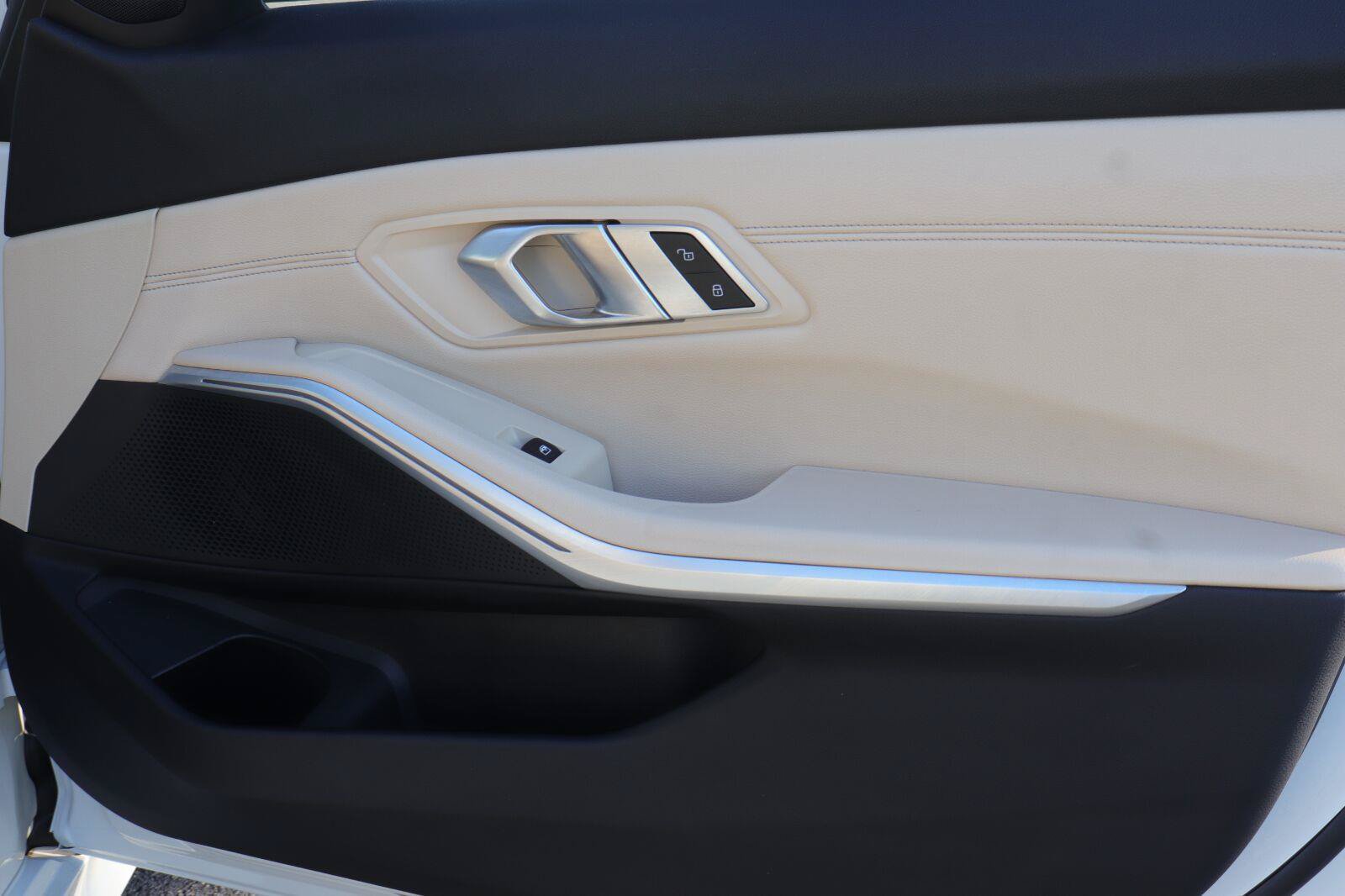 Used 2019 BMW 330i Sedan w/ Premium Package RWD image 15