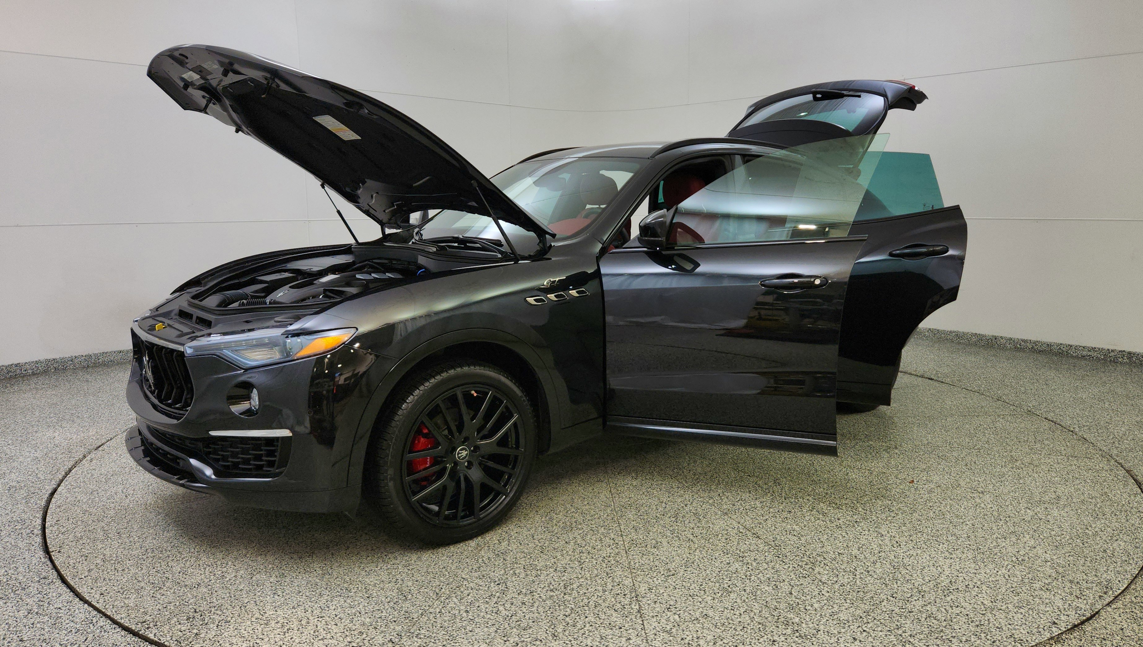 Used 2022 Maserati Levante GT AWD/4WD image 10