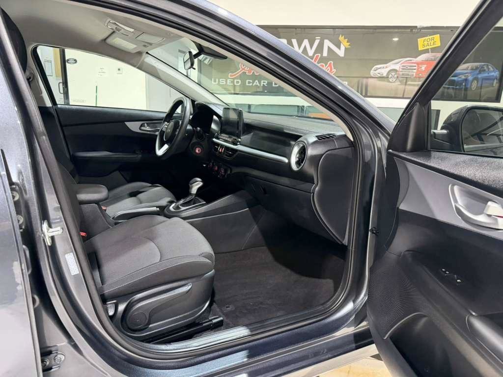 Used 2024 Kia Forte LXS FWD image 15