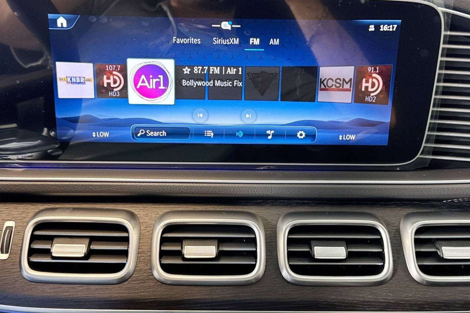 New 2026 Mercedes-Benz GLS 450 4MATIC image 14