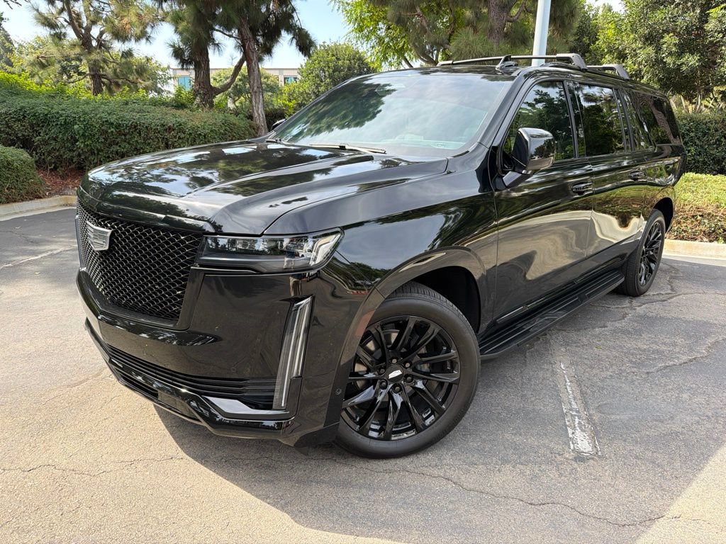 Used 2024 Cadillac Escalade ESV Sport Platinum w/ LPO, ONYX Package AWD/4WD video 1