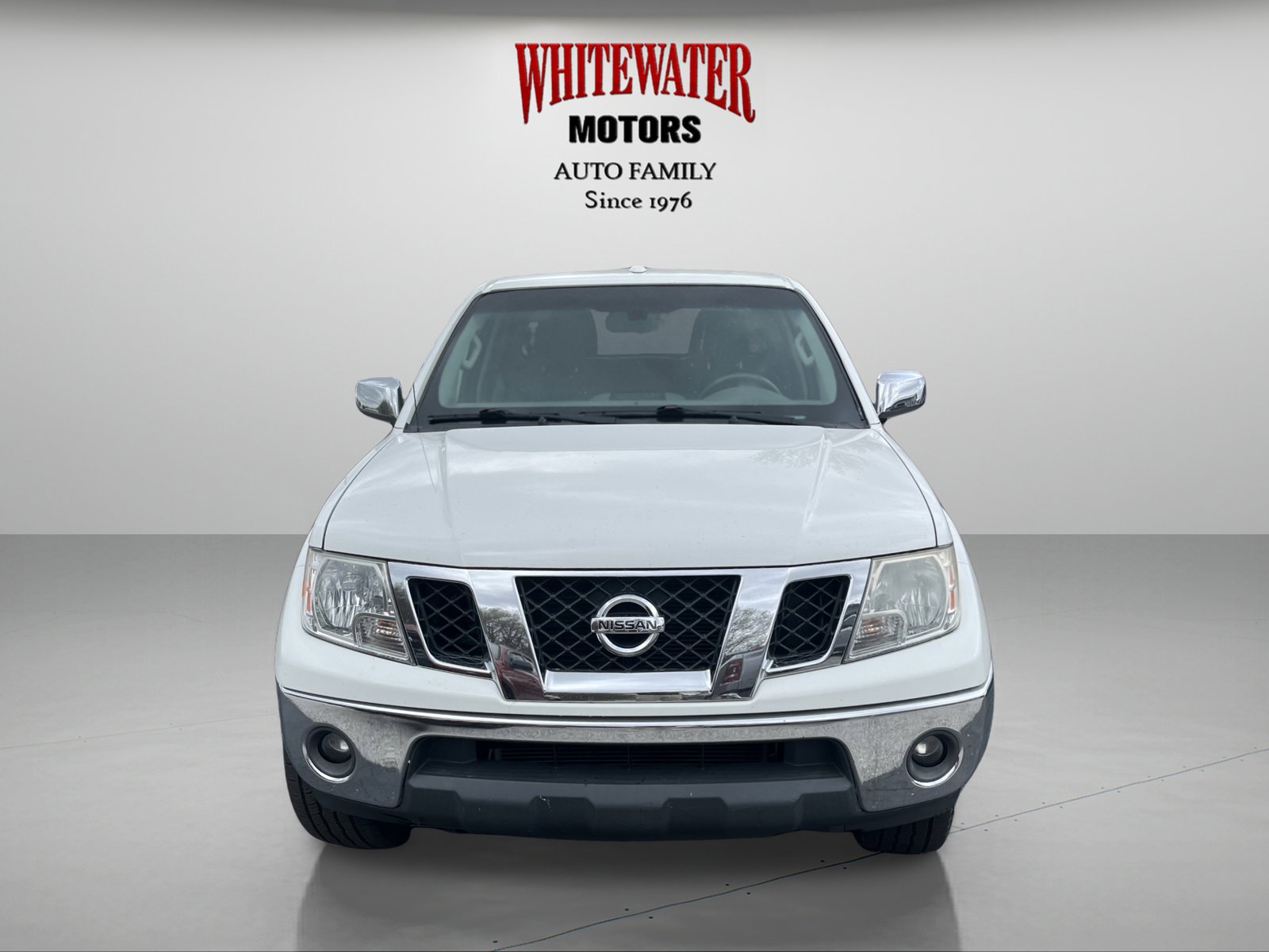 Used 2015 Nissan Frontier SL AWD/4WD image 8