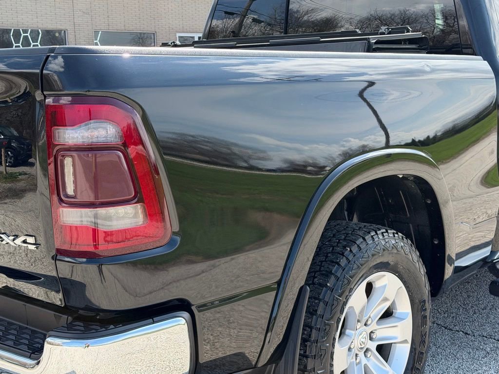 Used 2022 RAM 1500 Laramie AWD/4WD image 11