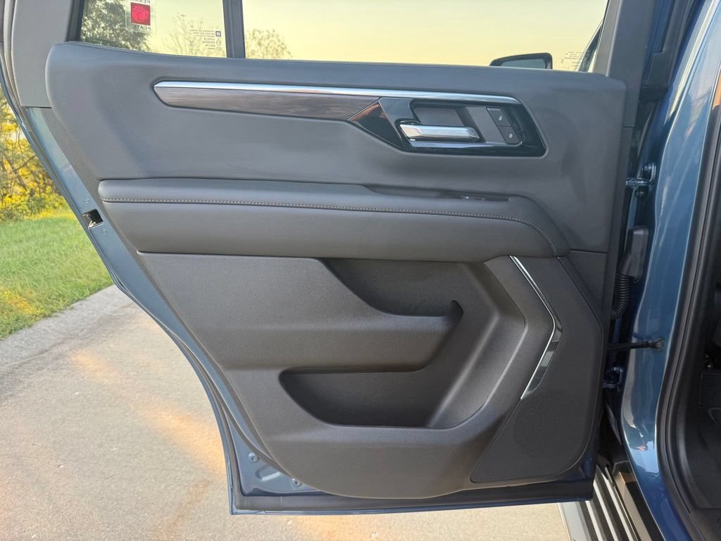 New 2026 Chevrolet Tahoe LS RWD image 12