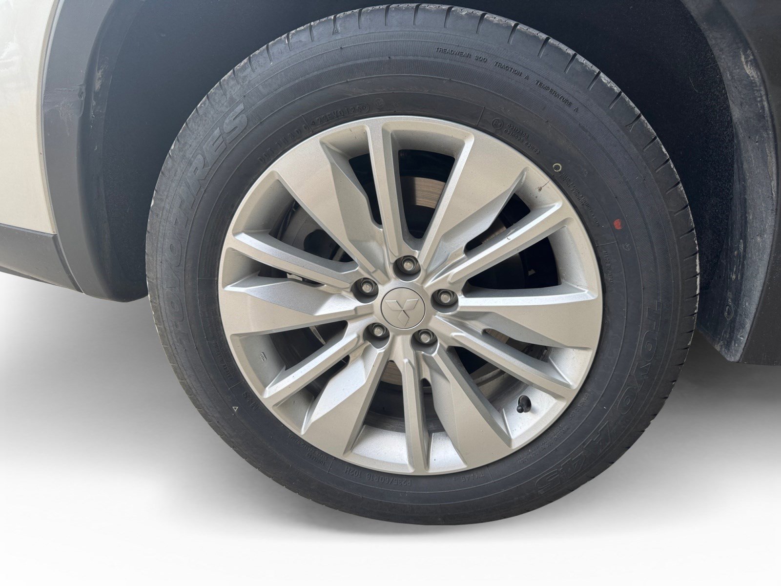 Used 2025 Mitsubishi Outlander ES image 16