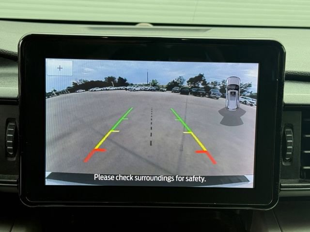 Used 2021 Ford Explorer XLT image 9