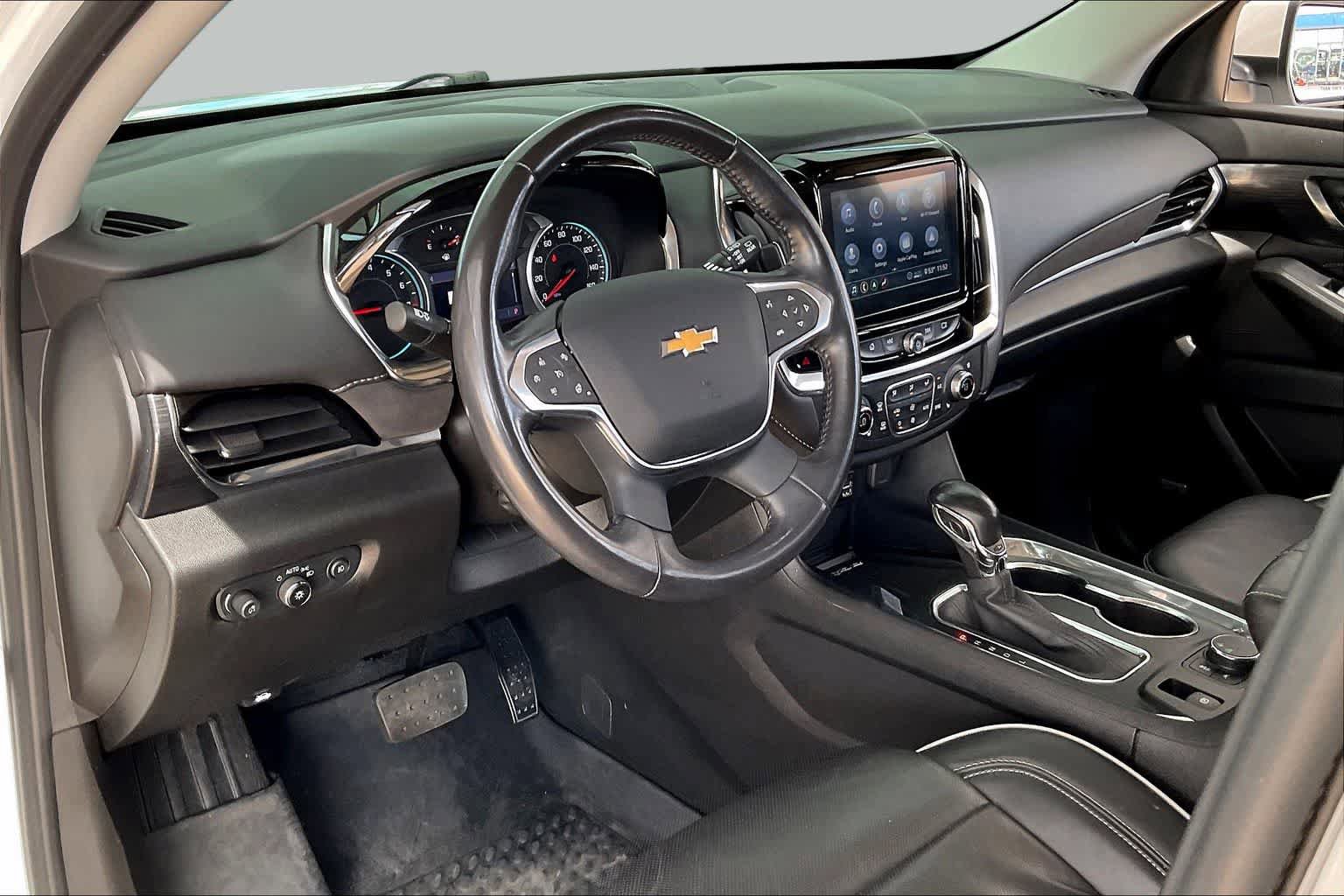 Used 2021 Chevrolet Traverse High Country FWD image 17