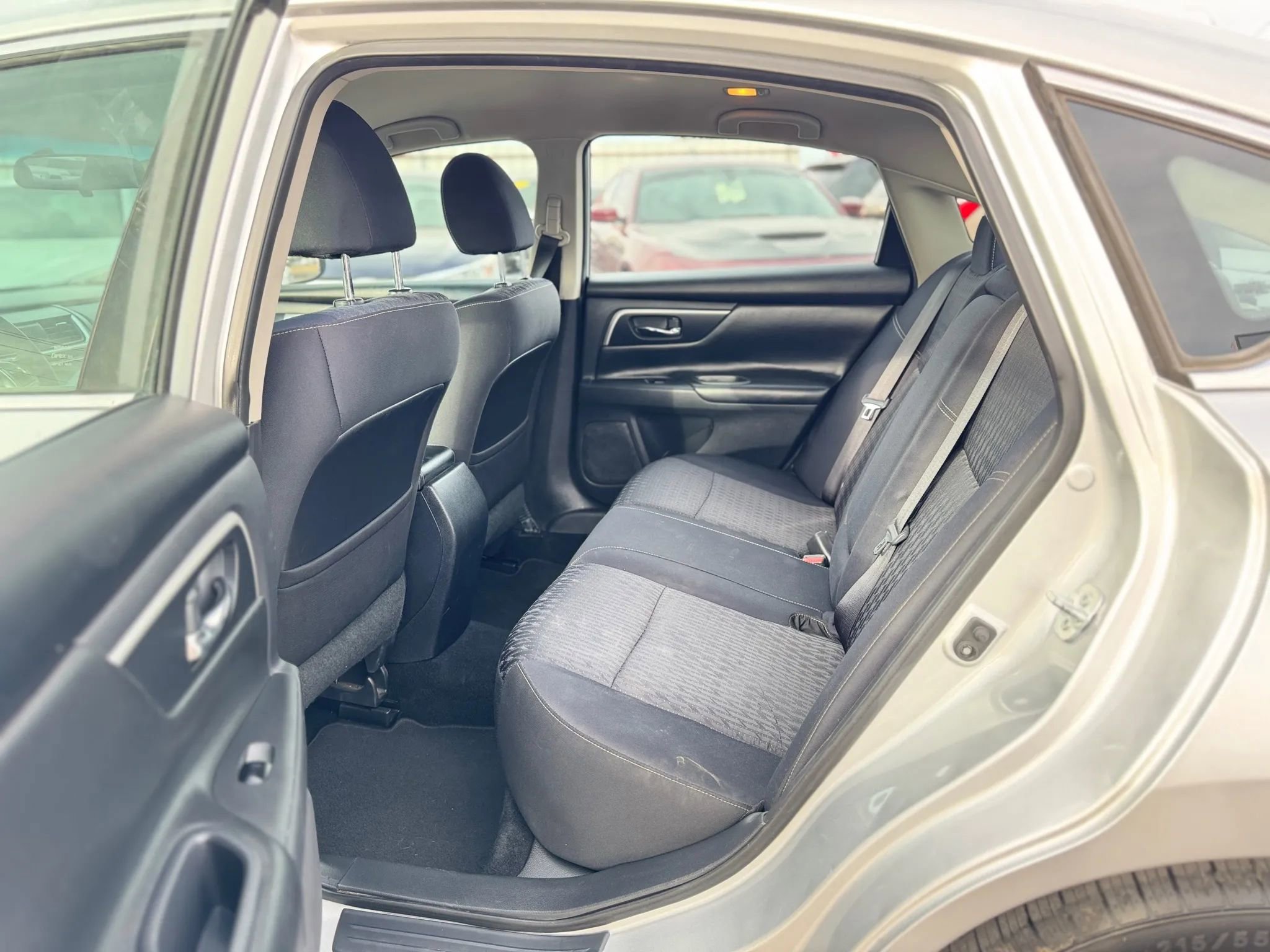 Used 2017 Nissan Altima 2.5 SV image 21