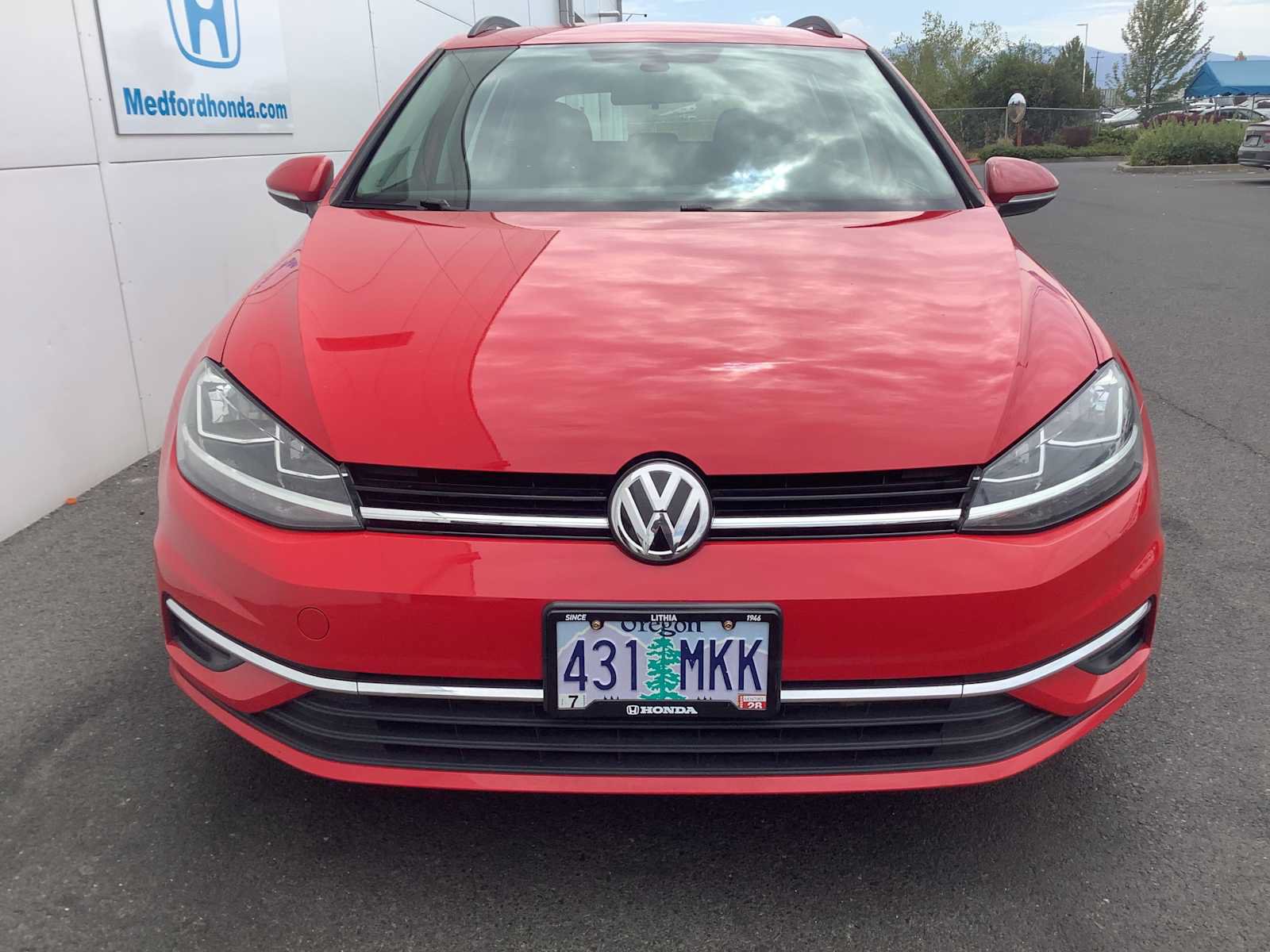 Used 2019 Volkswagen Golf S w/ Driver Assistance Package AWD/4WD image 9