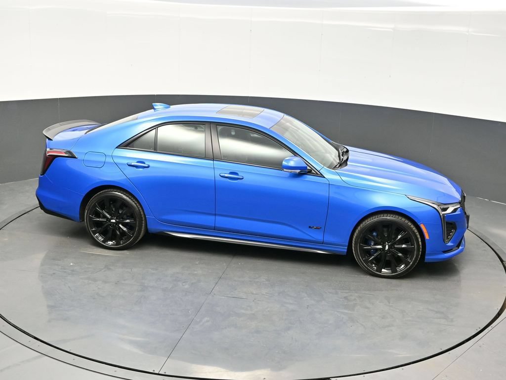 New 2025 Cadillac CT4 V w/ LPO, ONYX Package AWD/4WD image 32