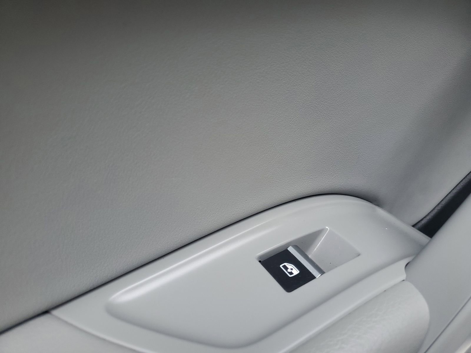 Used 2022 Audi Q5 2.0T Premium w/ Convenience Package image 17