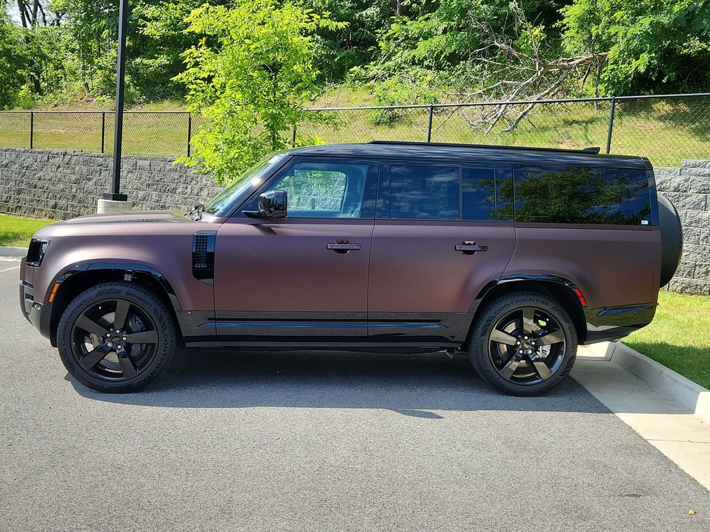 New 2026 Land Rover Defender 130 X-Dynamic SE AWD/4WD image 6