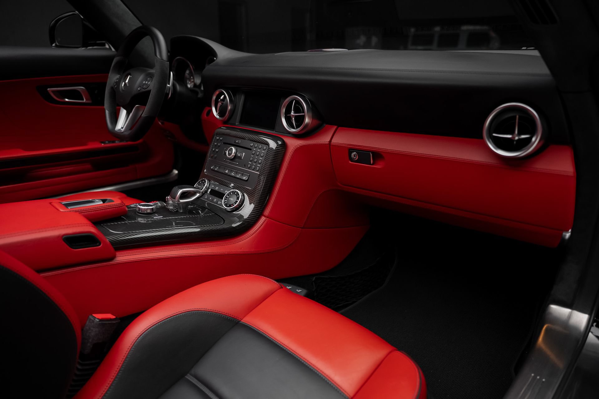 Used 2012 Mercedes-Benz SLS AMG Roadster image 66