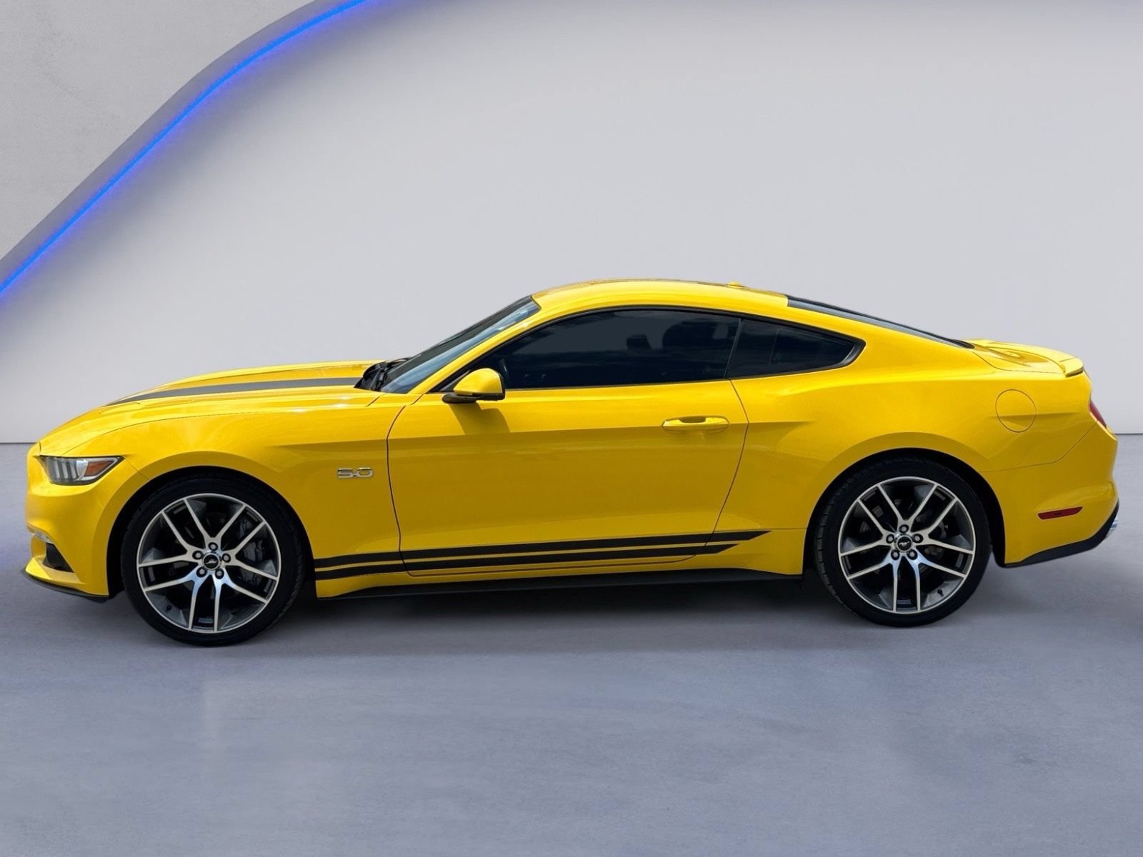 Used 2015 Ford Mustang GT Premium w/ Equipment Group 401A RWD image 8