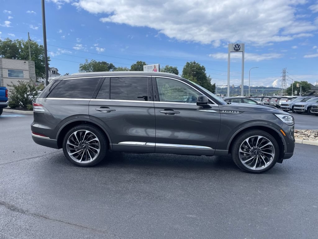 Used 2020 Lincoln Aviator Reserve w/ Equipment Group 202A AWD/4WD image 4