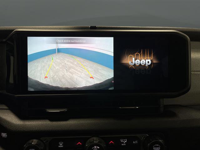 Used 2024 Jeep Wrangler Unlimited image 8