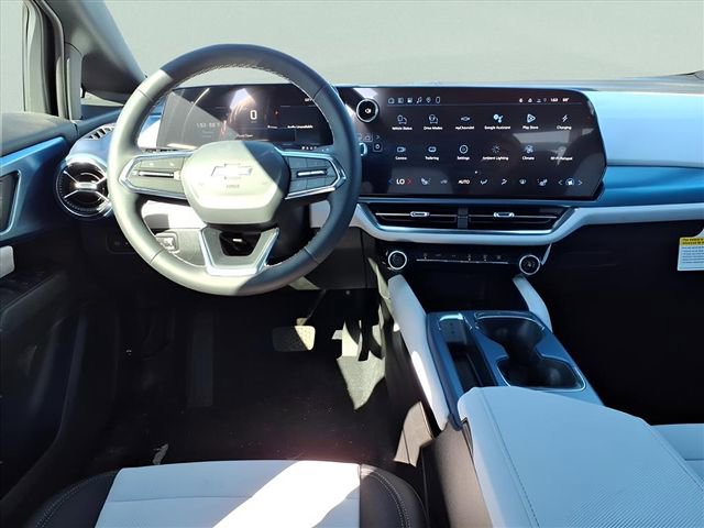 New 2026 Chevrolet Equinox EV LT image 16