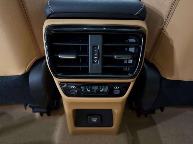 Used 2023 Lexus RZ 450e Premium image 19