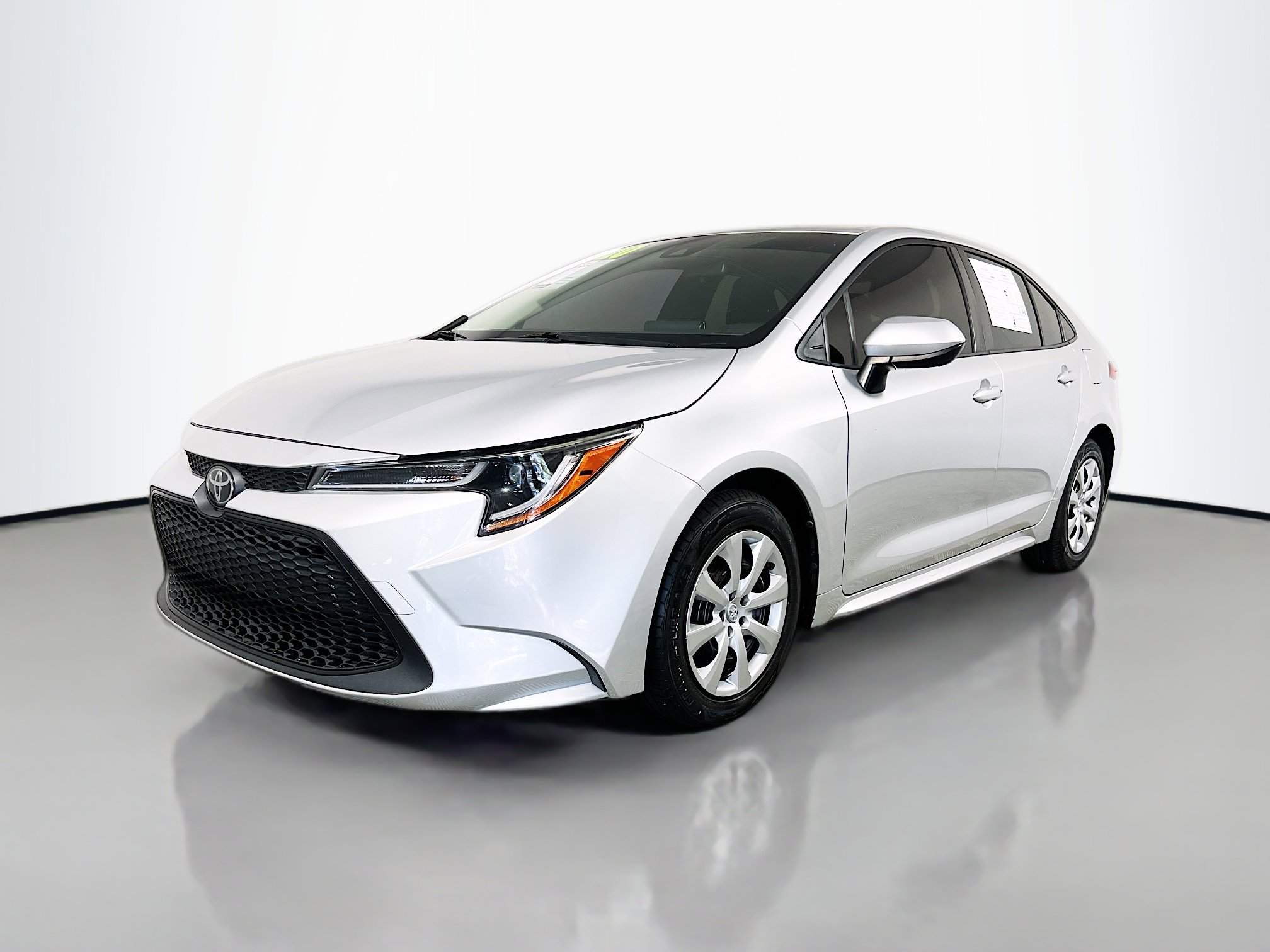 Used 2020 Toyota Corolla LE image 10