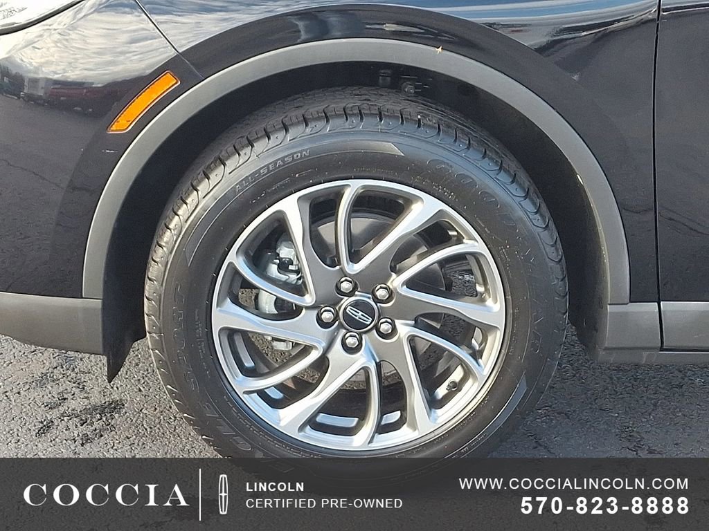 Certified 2022 Lincoln Corsair AWD w/ Equipment Group 101A image 8