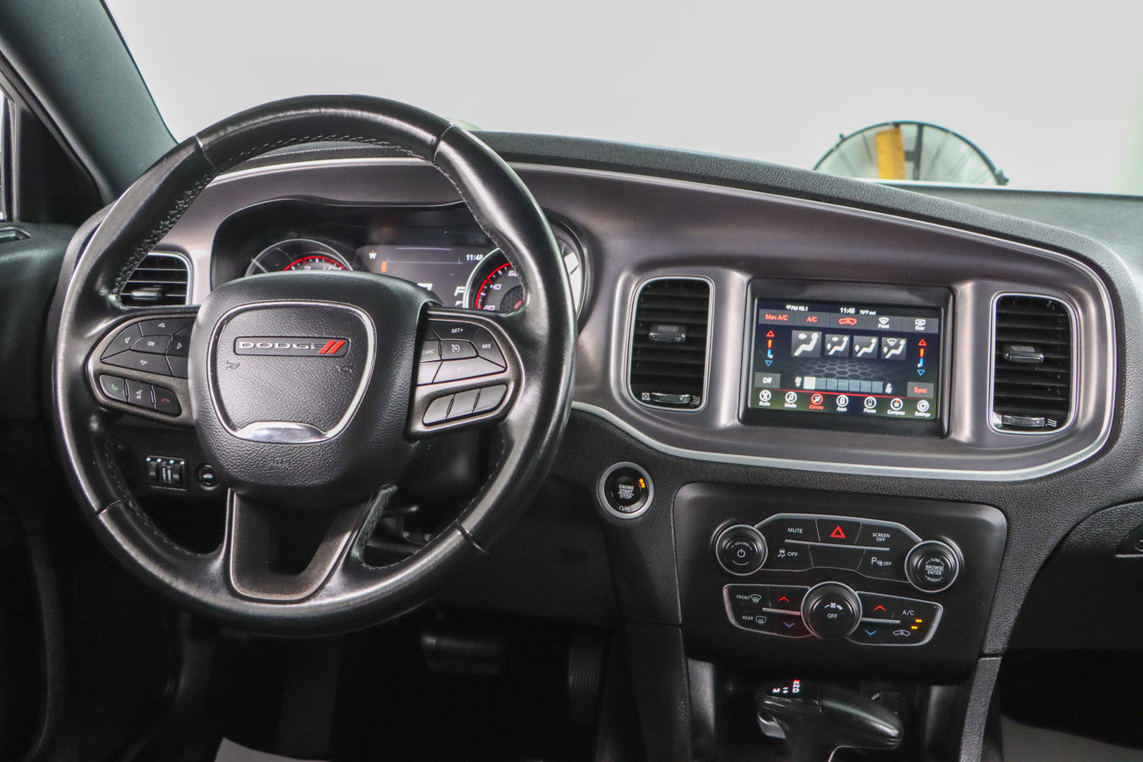 Used 2022 Dodge Charger SXT image 17