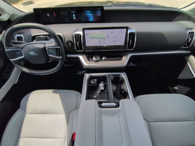 New 2026 Ford Expedition Max Platinum w/ Platinum Ultimate Package AWD/4WD image 15