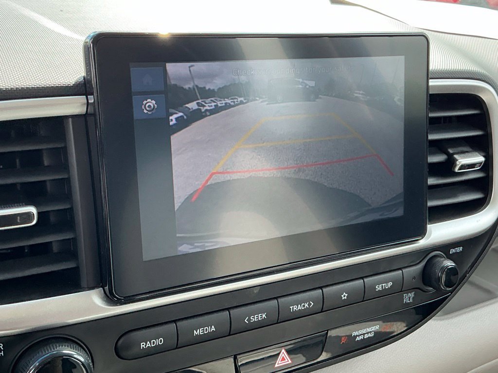 Used 2025 Hyundai Venue SEL FWD image 37