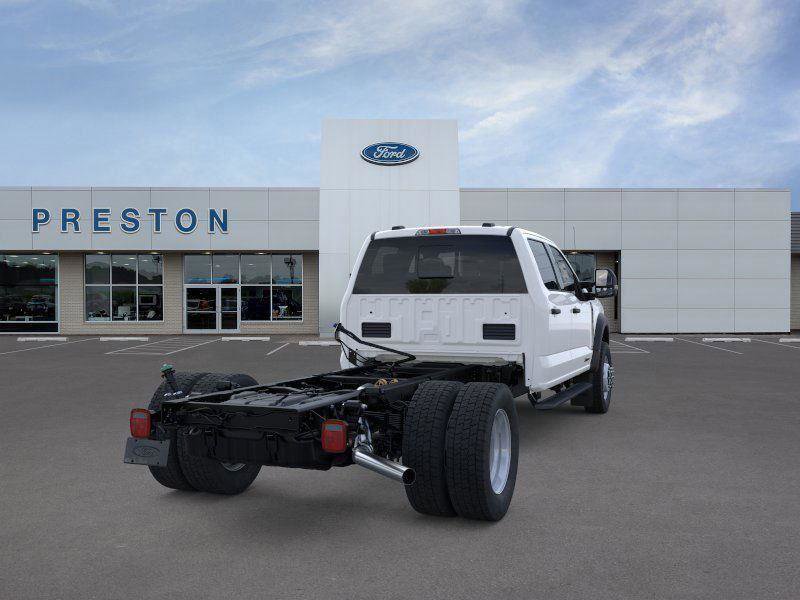 New 2026 Ford F550 4x4 Crew Cab image 7
