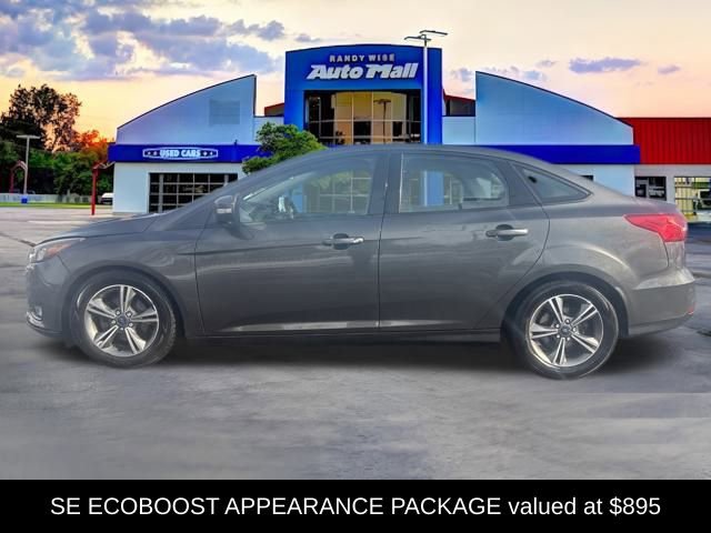Used 2016 Ford Focus SE image 3