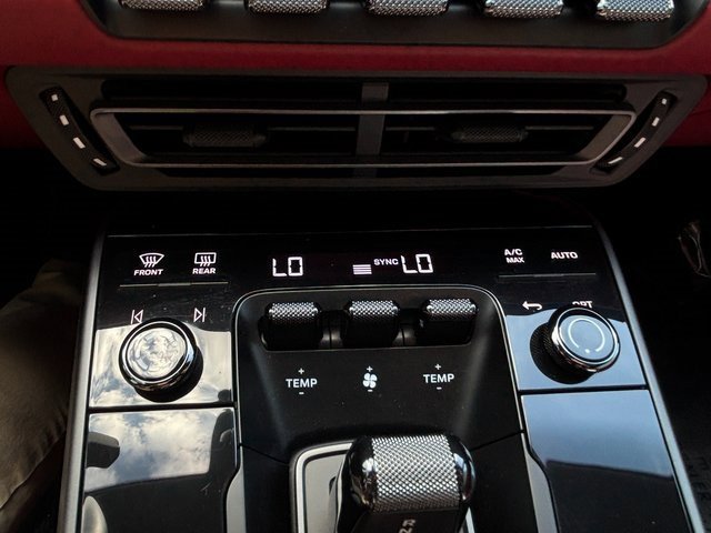 Certified 2022 Porsche 911 Carrera image 21