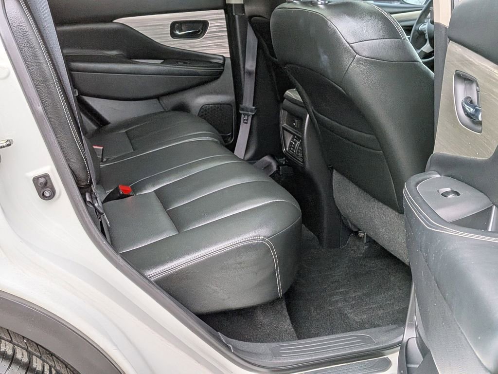 Used 2017 Nissan Murano SV w/ Premium Plus Package image 21