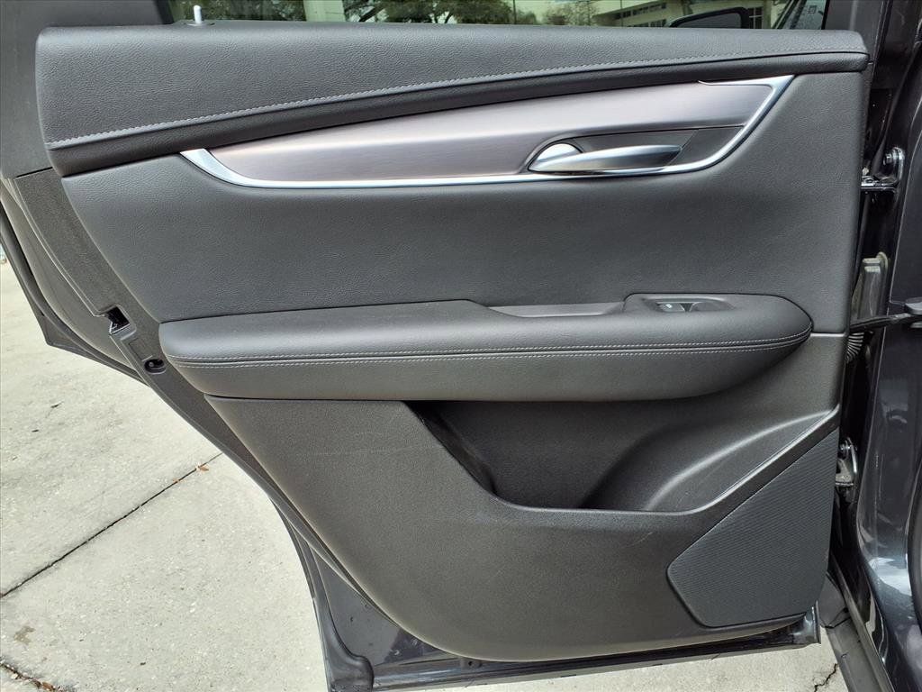 Certified 2023 Cadillac XT5 Luxury image 17