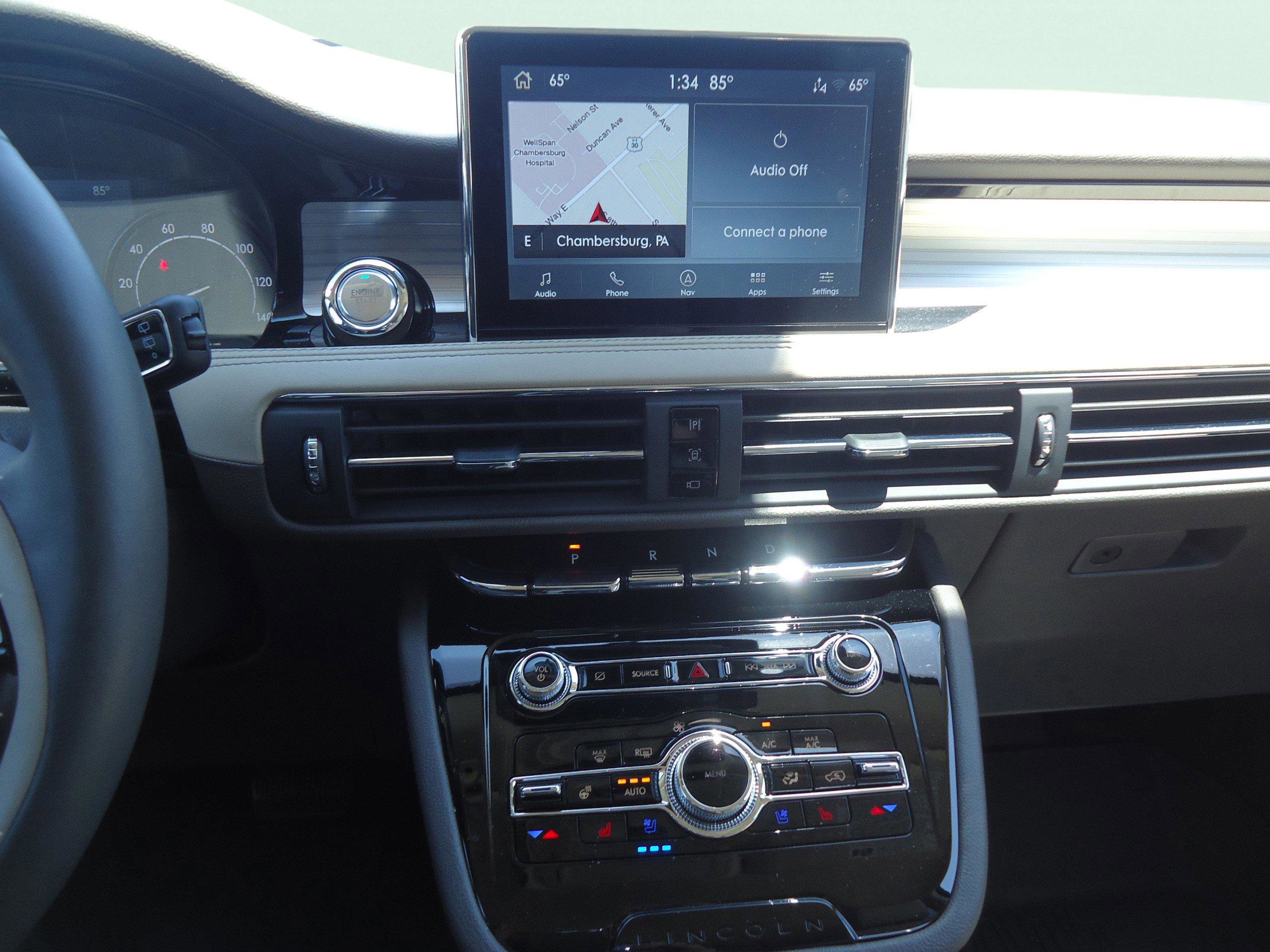 Used 2022 Lincoln Corsair AWD w/ Equipment Group 101A image 15
