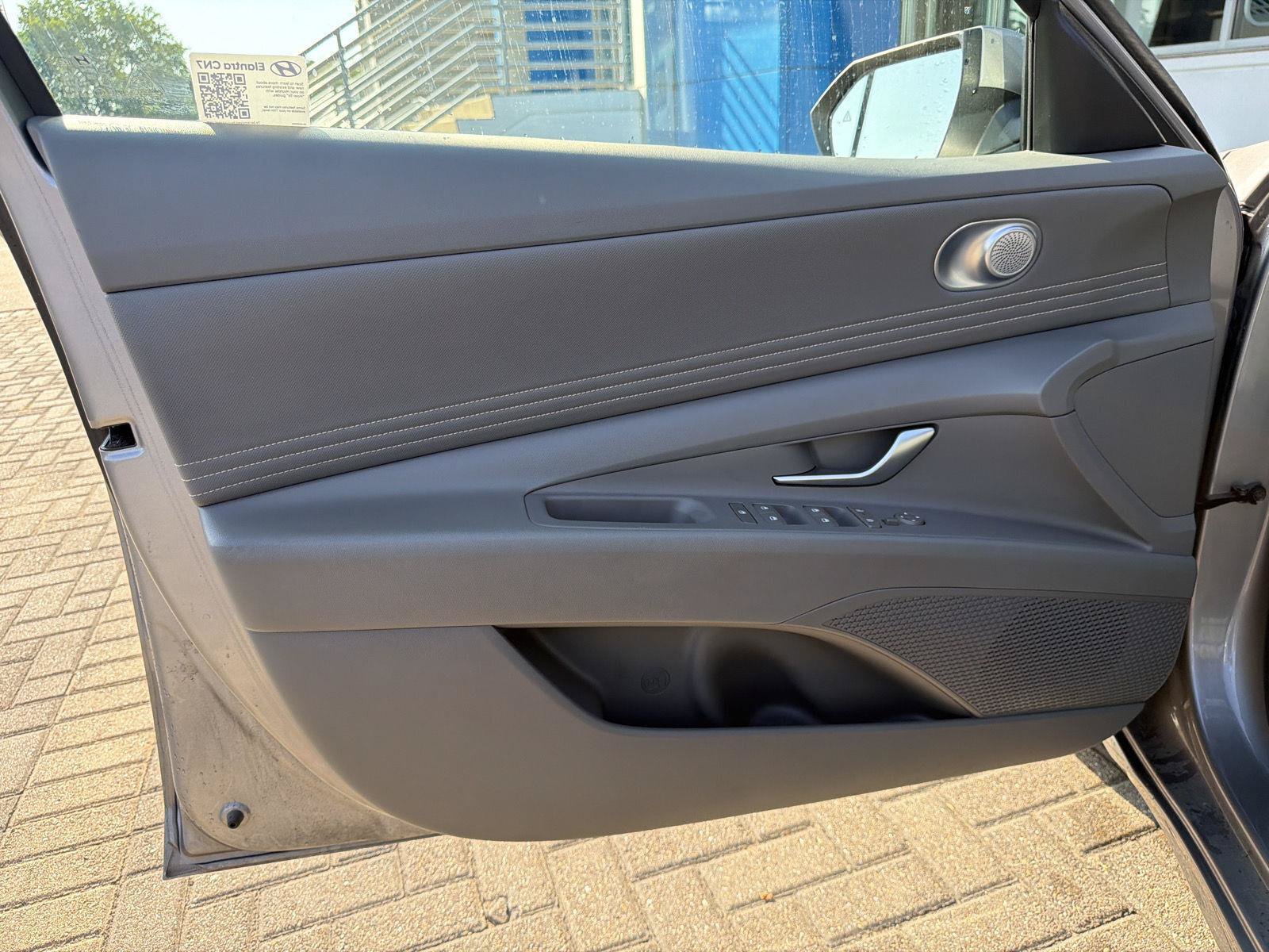 Used 2025 Hyundai Elantra SEL FWD image 12