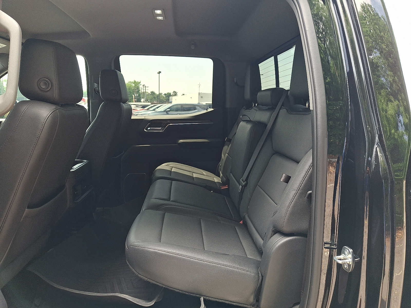 Used 2023 Chevrolet Silverado 1500 RST AWD/4WD image 11