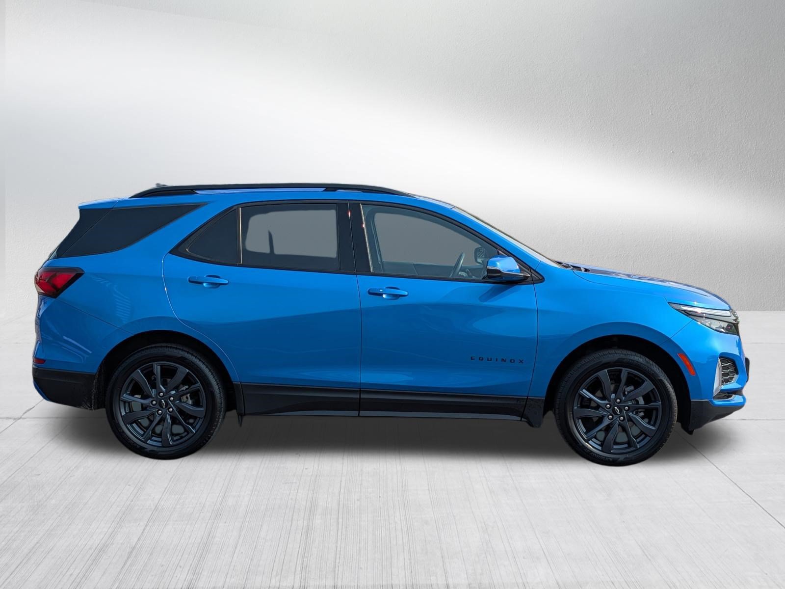 Used 2024 Chevrolet Equinox RS w/ RS Leather Package AWD/4WD image 8