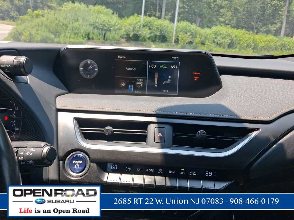 Used 2021 Lexus UX 250h w/ Premium Package AWD/4WD image 25