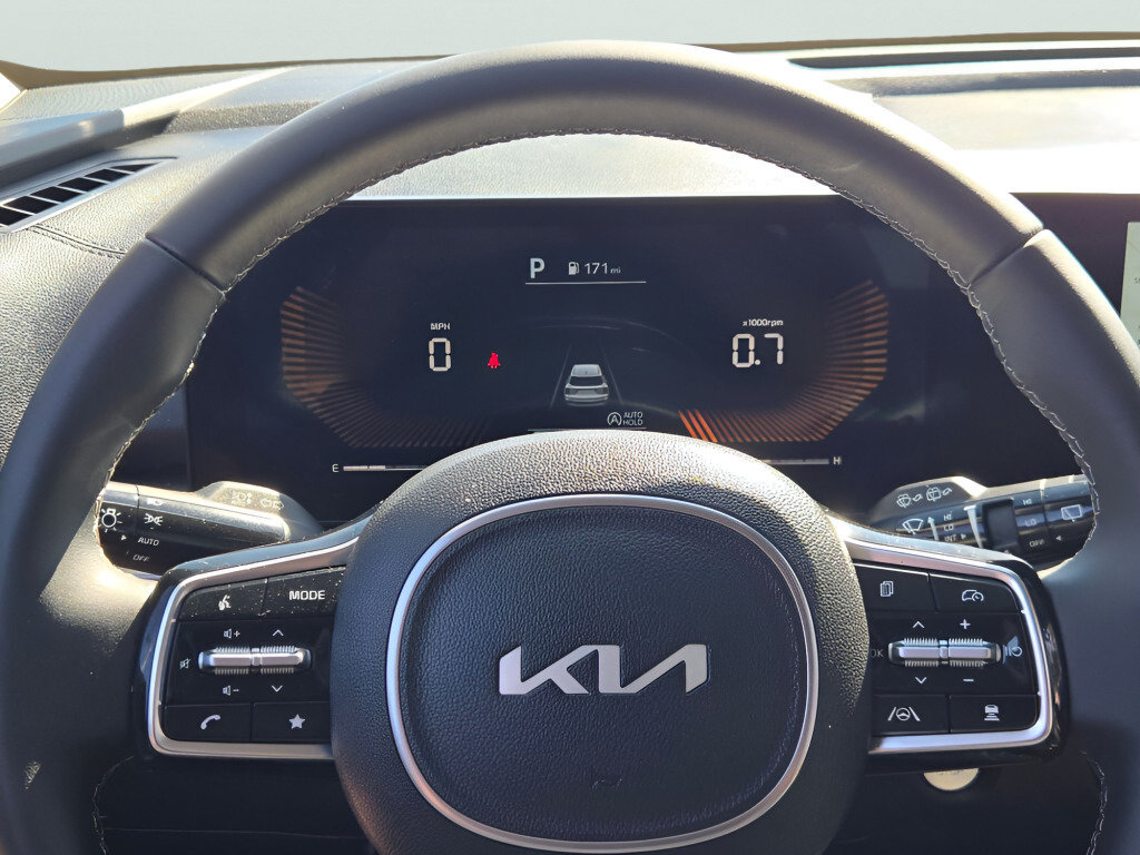 Used 2025 Kia Sorento S AWD/4WD image 39