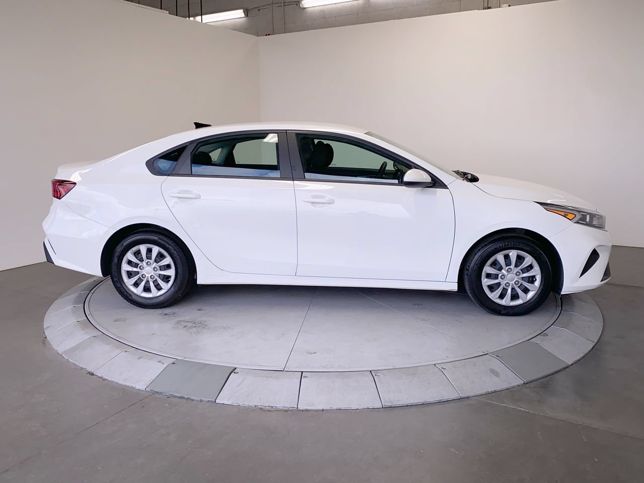 Certified 2024 Kia Forte LX FWD image 6