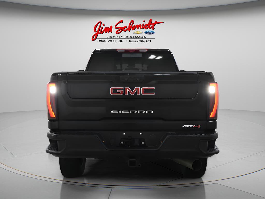 Used 2025 GMC Sierra 2500 AT4 w/ AT4 Premium Plus Package image 4