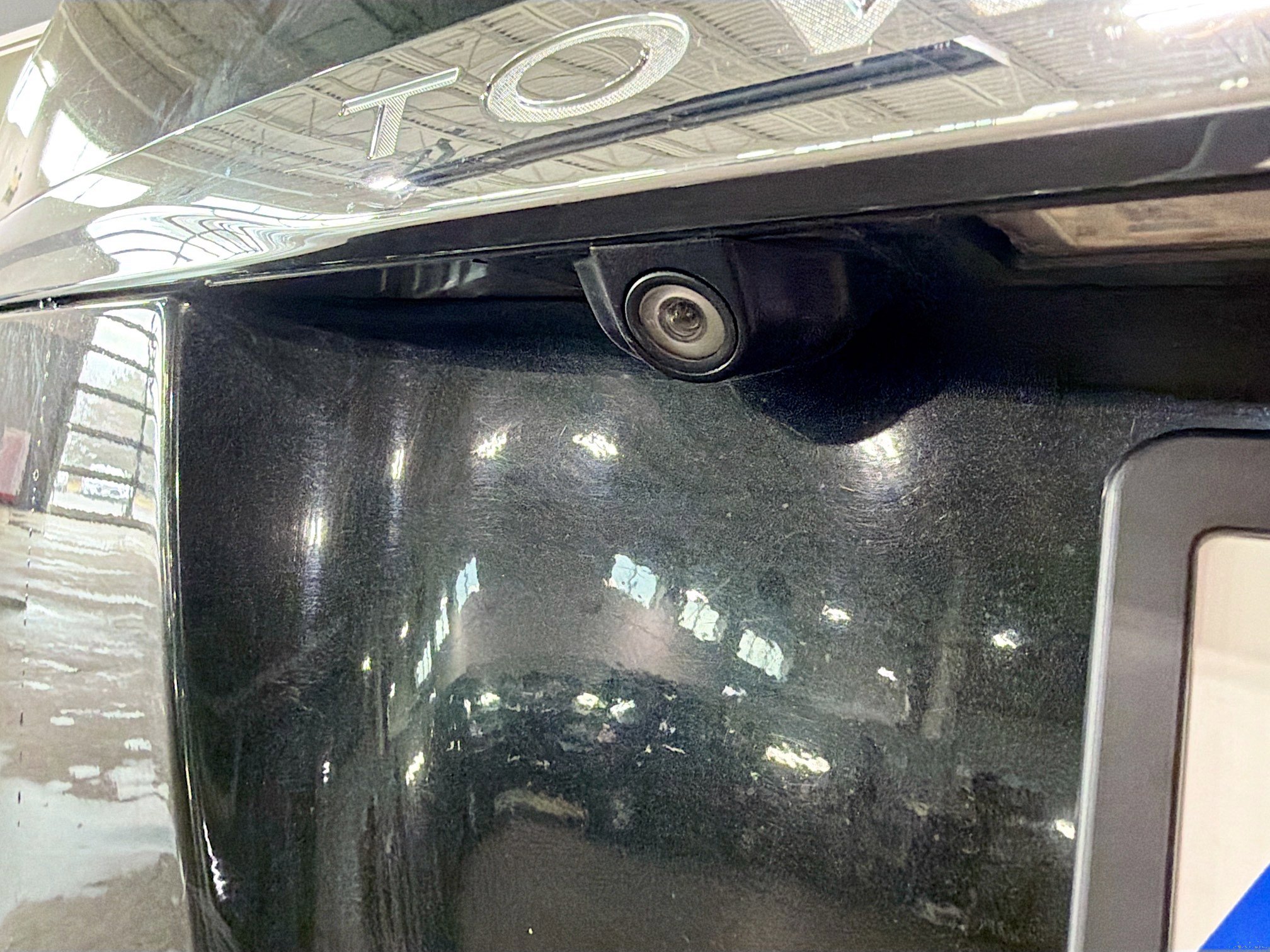 Used 2015 Chrysler Town & Country Touring w/ Driver Convenience Group FWD image 14