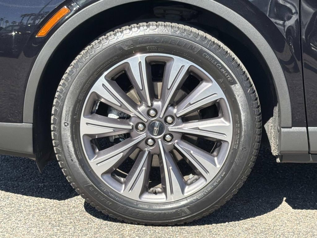 Used 2020 Lincoln Corsair Reserve AWD/4WD image 27
