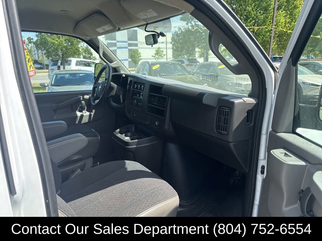 Used 2024 Chevrolet Express 2500 w/ Driver Convenience Package RWD image 15