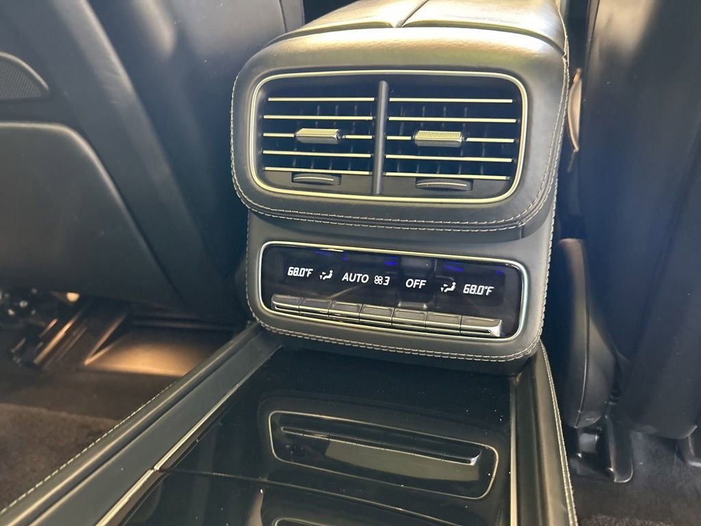 Used 2021 Mercedes-Benz Maybach GLS 600 4MATIC image 44
