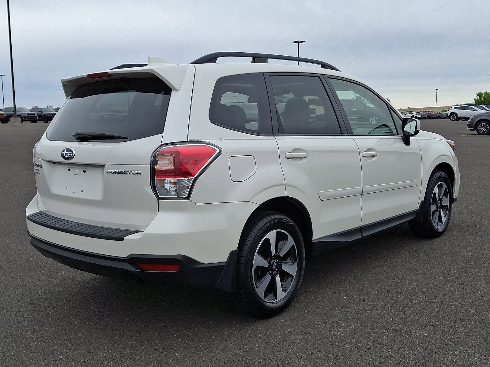 Used 2018 Subaru Forester 2.5i Premium AWD/4WD image 6