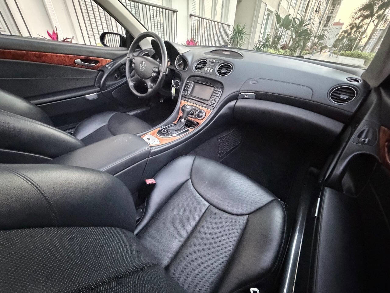 Used 2007 Mercedes-Benz SL 550 w/ Premium Pkg I image 33