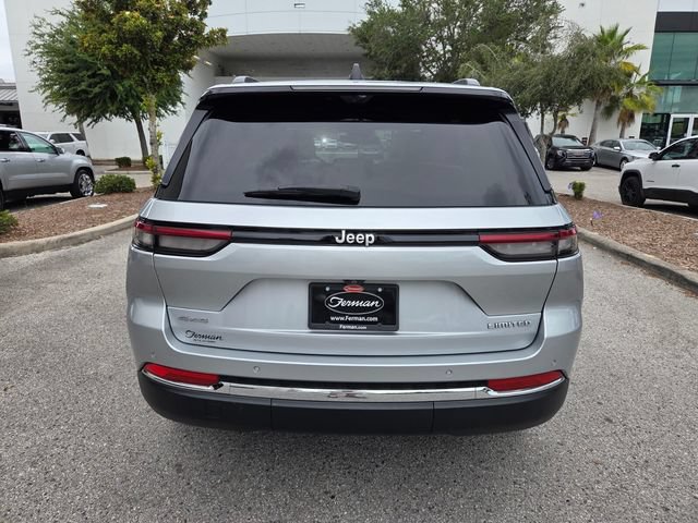 Certified 2024 Jeep Grand Cherokee Limited w/ Luxury Tech Group II AWD/4WD image 11